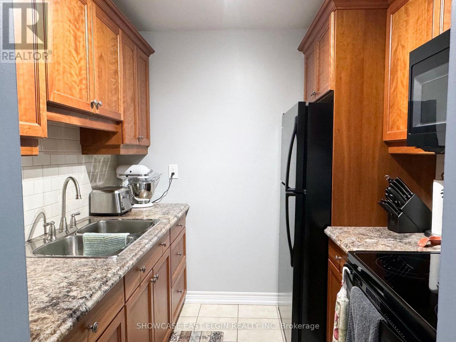 #201 91 SPRUCE STREET W - 8