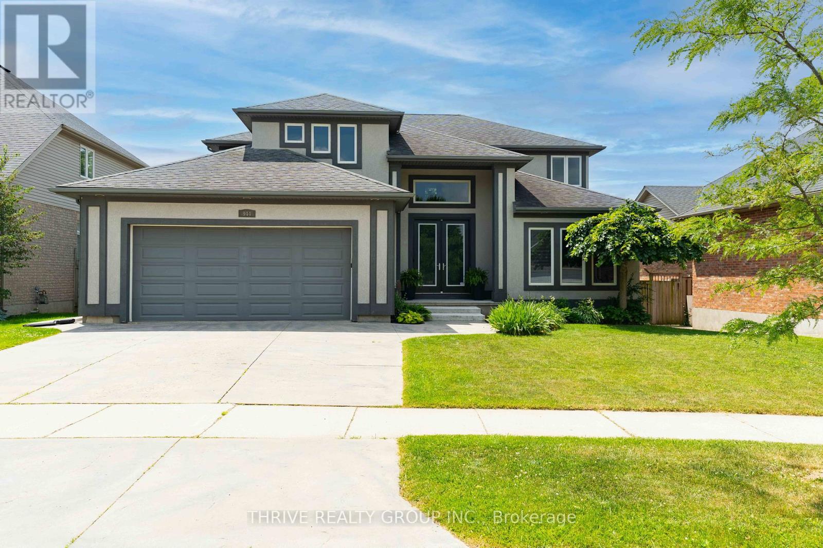 944 COLLINS DRIVE - 1