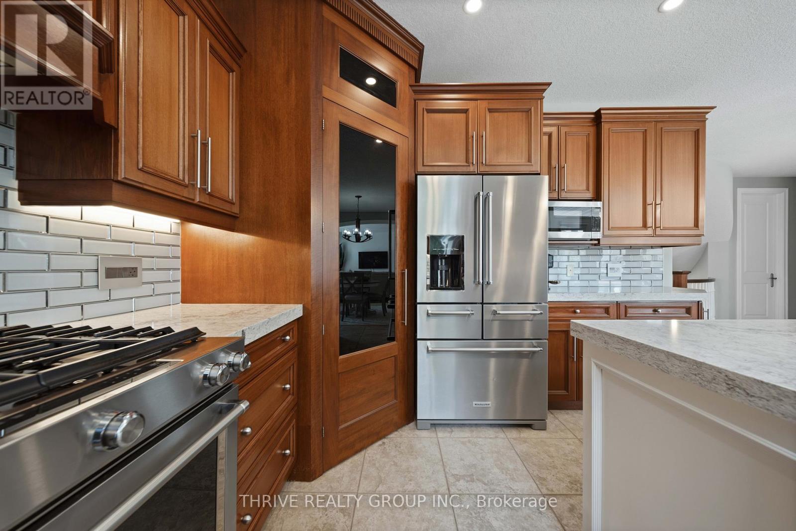 944 COLLINS DRIVE - 12