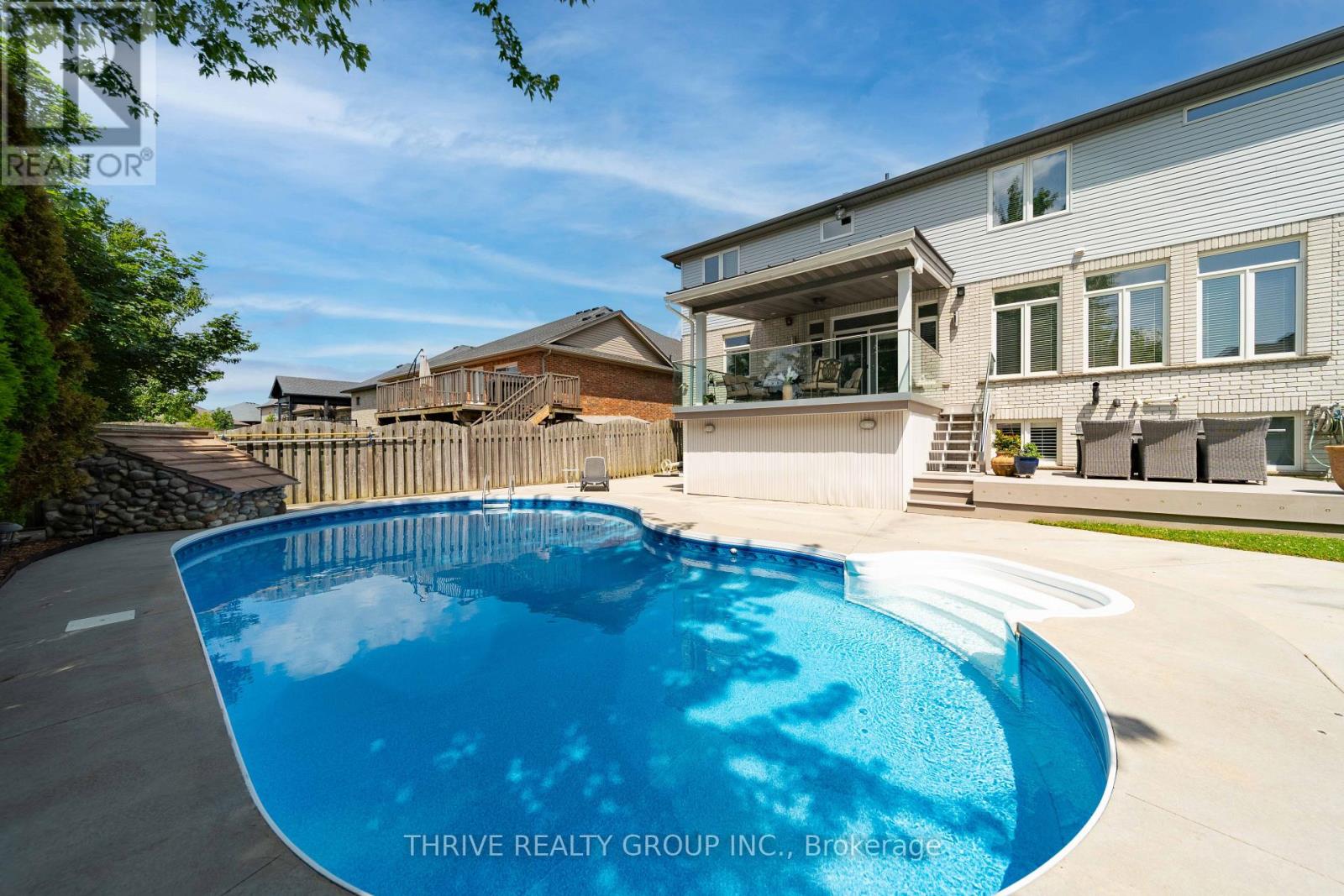 944 COLLINS DRIVE - 20