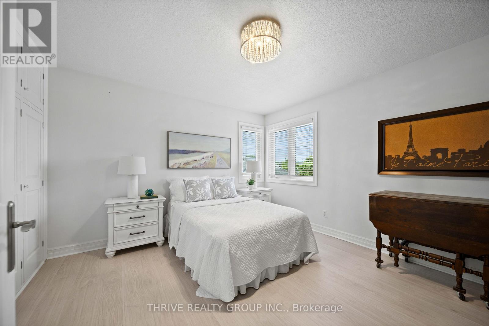 944 COLLINS DRIVE - 32