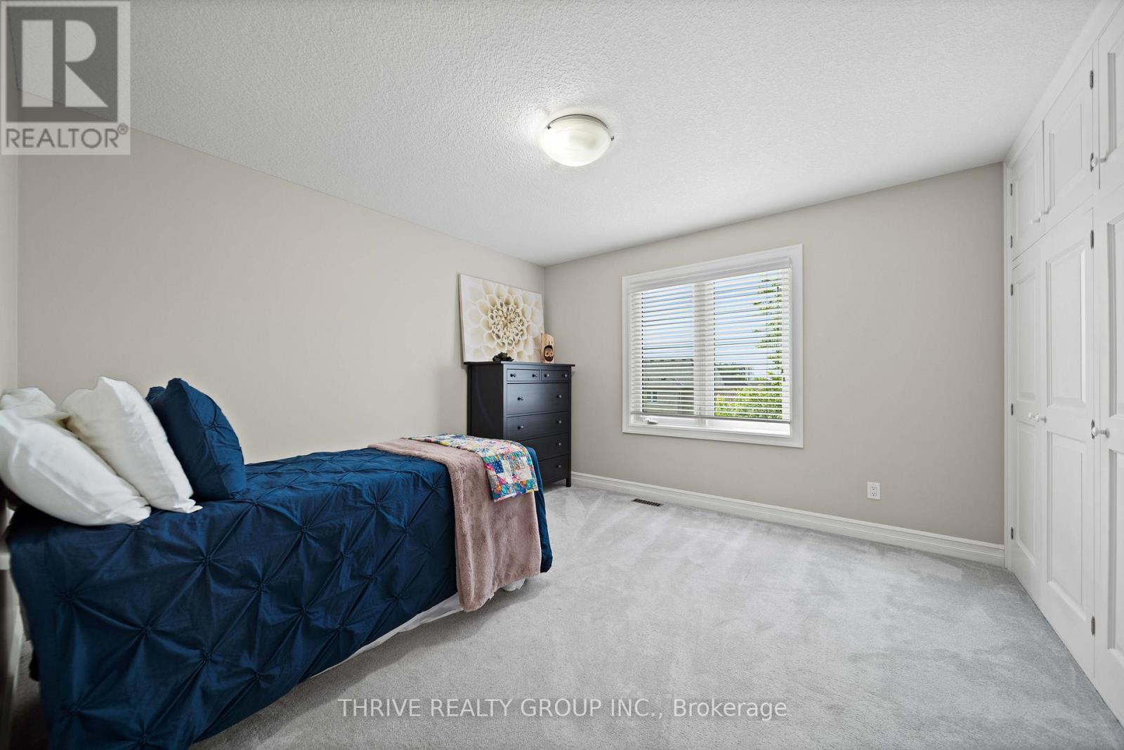 944 COLLINS DRIVE - 37