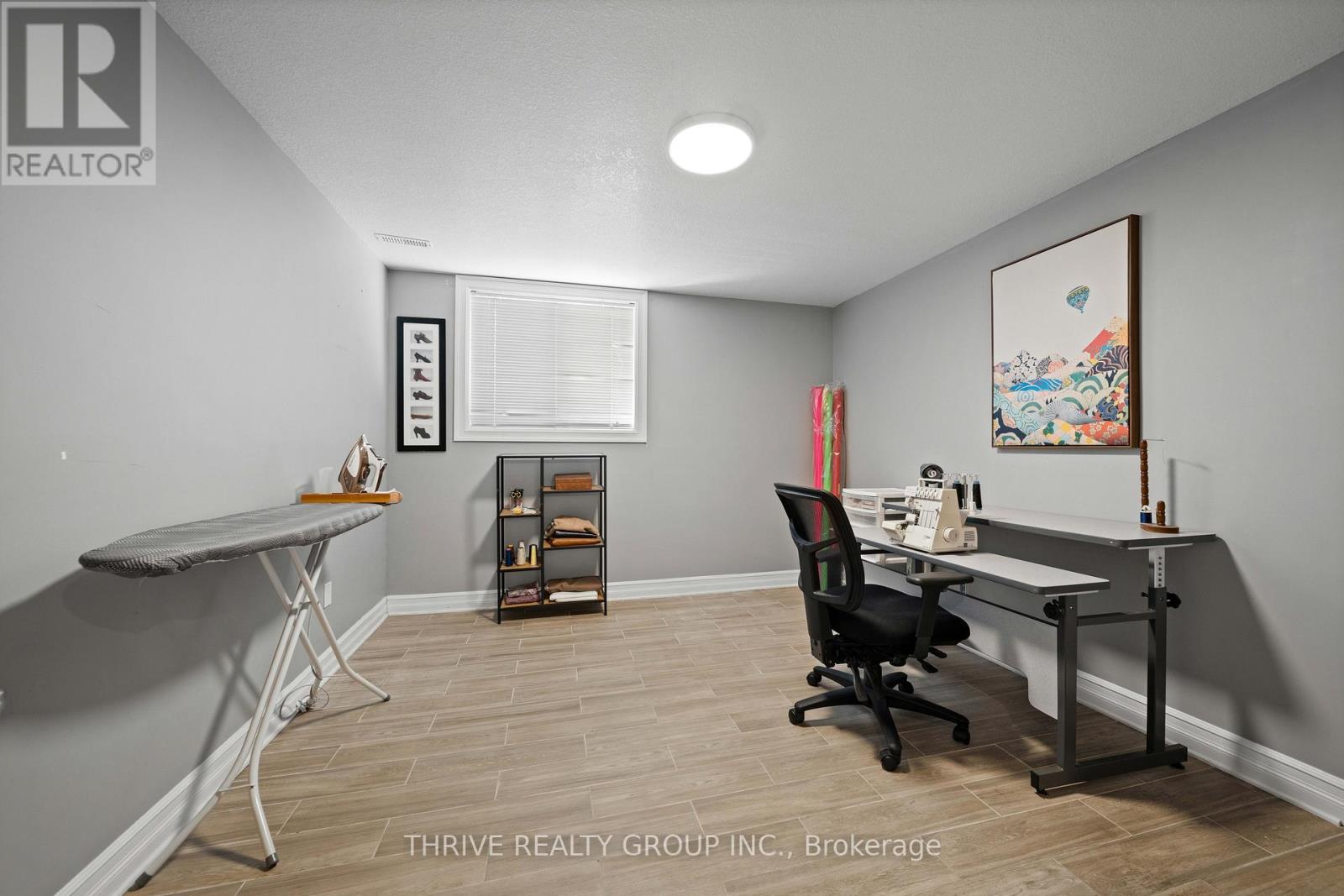 944 COLLINS DRIVE - 44