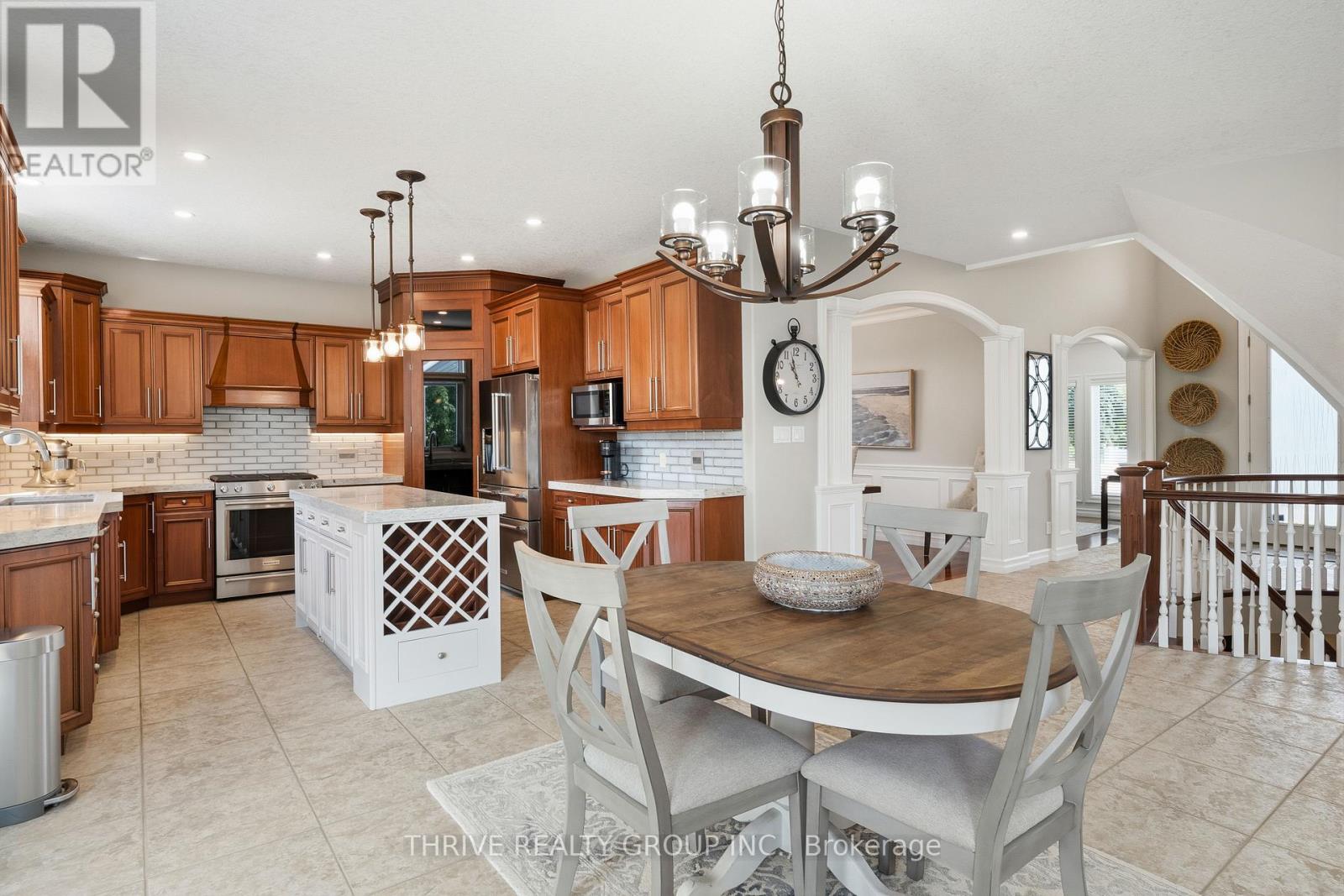 944 COLLINS DRIVE - 8