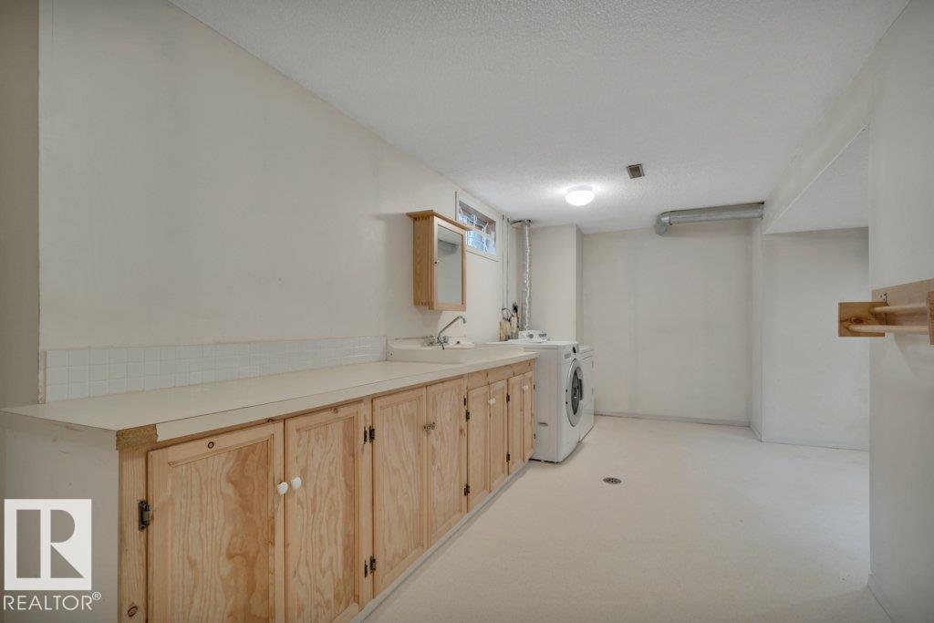 10223 174 AV NW — photo 42