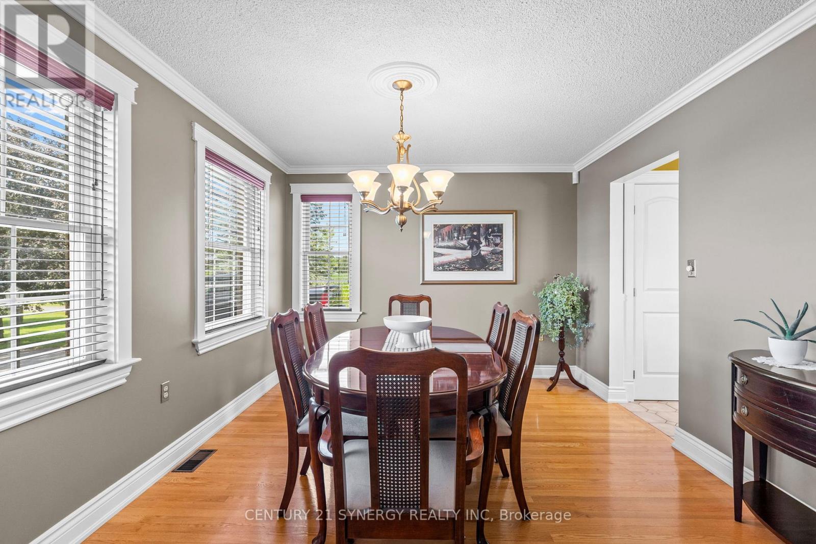 3 Bed, 2 Bath House for Sale in Russell – 183 HAMILTON ROAD, Russell – MLS# X13536160 - Image 10