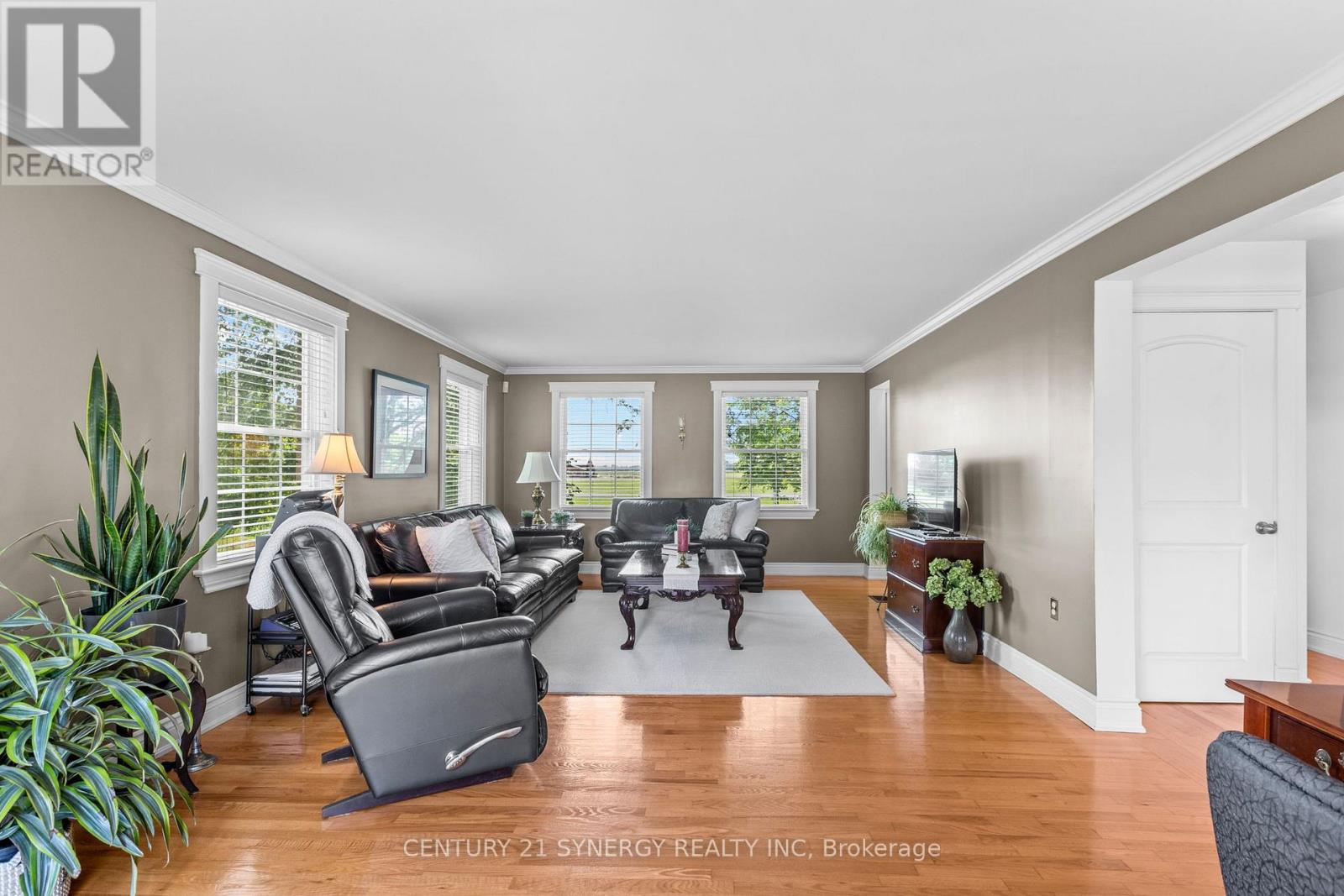 3 Bed, 2 Bath House for Sale in Russell – 183 HAMILTON ROAD, Russell – MLS# X13536160 - Image 13