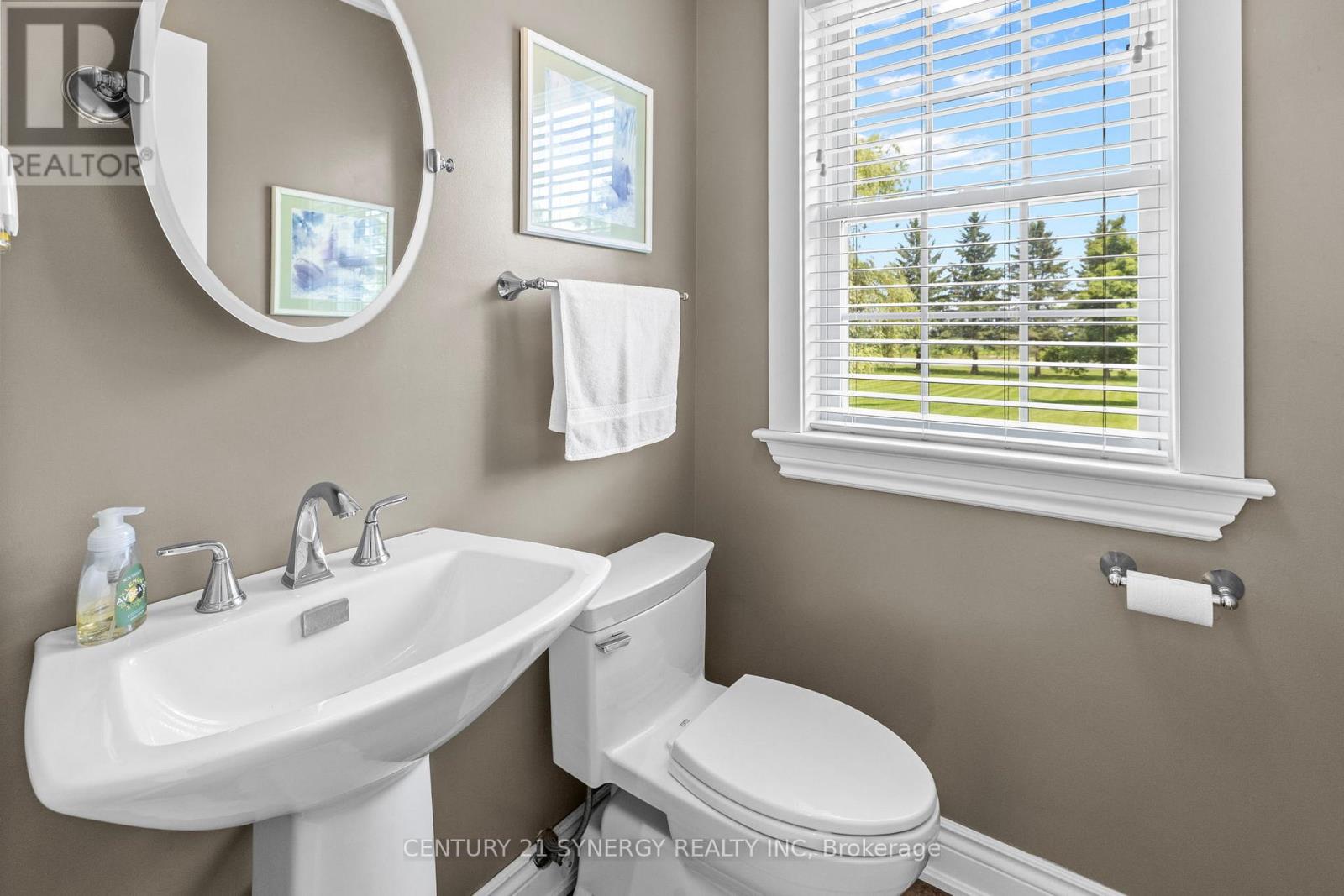 3 Bed, 2 Bath House for Sale in Russell – 183 HAMILTON ROAD, Russell – MLS# X13536160 - Image 14