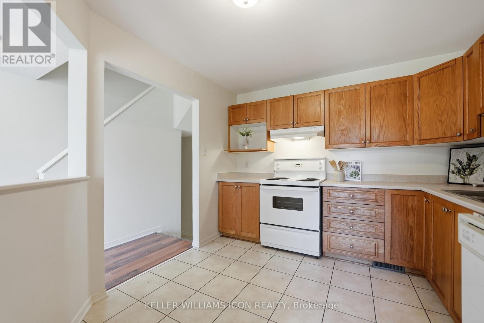 3 Bed, 2 Bath House for Sale in Ottawa – 472 CLARIDGE DRIVE, Ottawa – MLS# X13536166 - Image 9