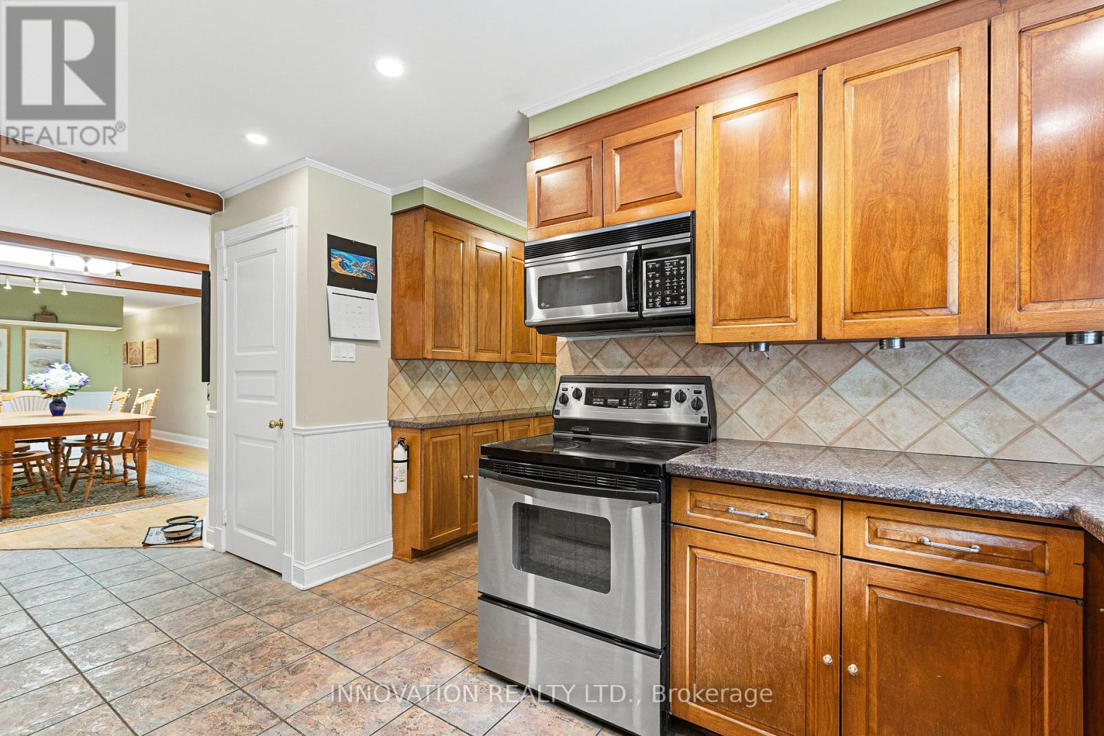 3 Bed, 3 Bath House for Sale in Ottawa – 5463 TORBOLTON RIDGE ROAD, Ottawa – MLS# X13536180 - Image 16