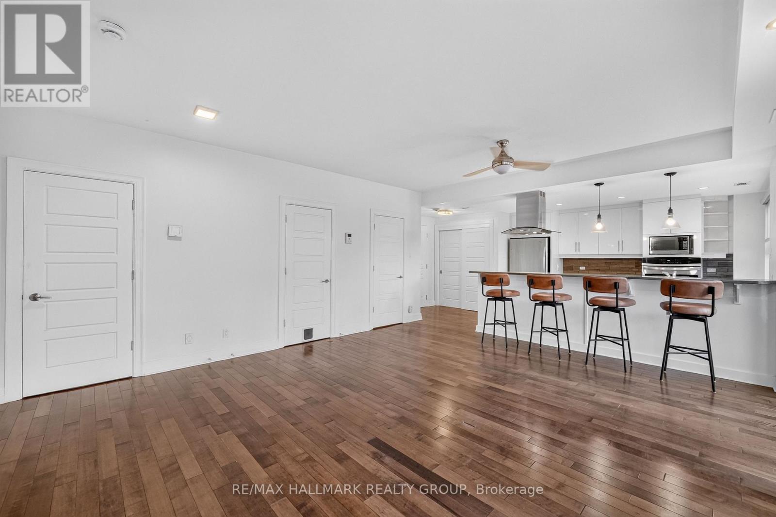 #101 419 LAURIER AVENUE E - 17