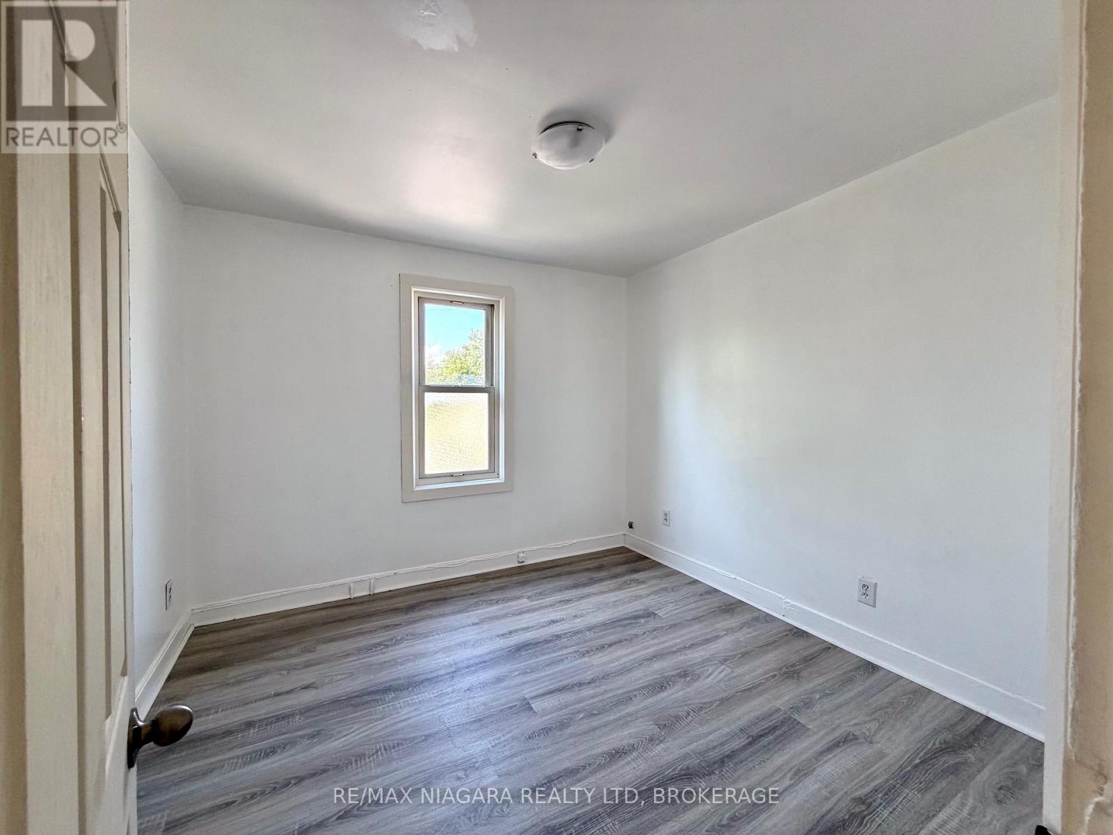 21 FIFTH STREET - 18