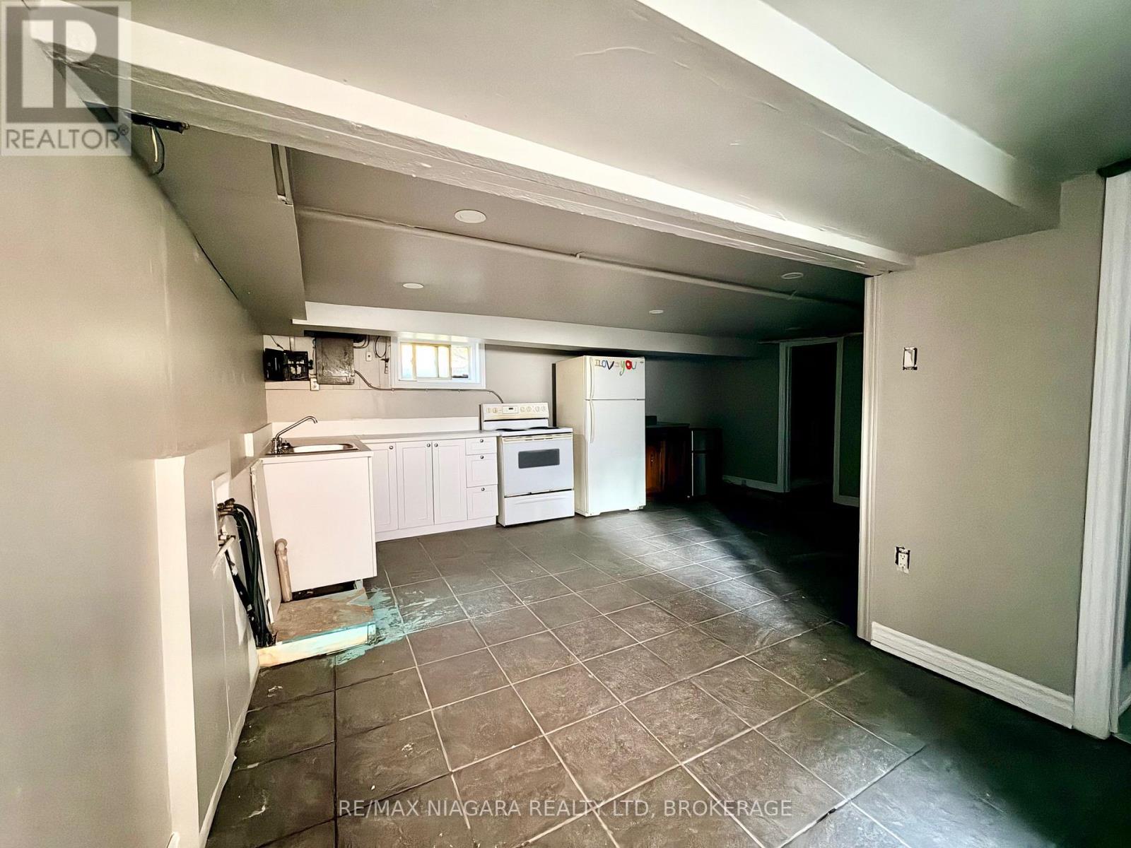 93 STATE STREET - 25