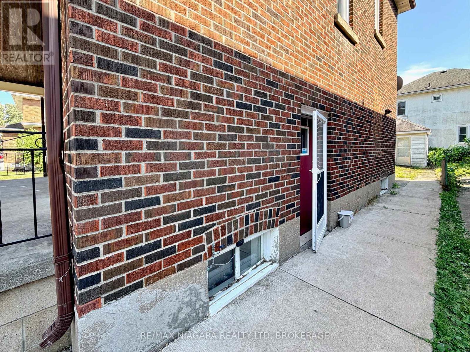 93 STATE STREET - 26