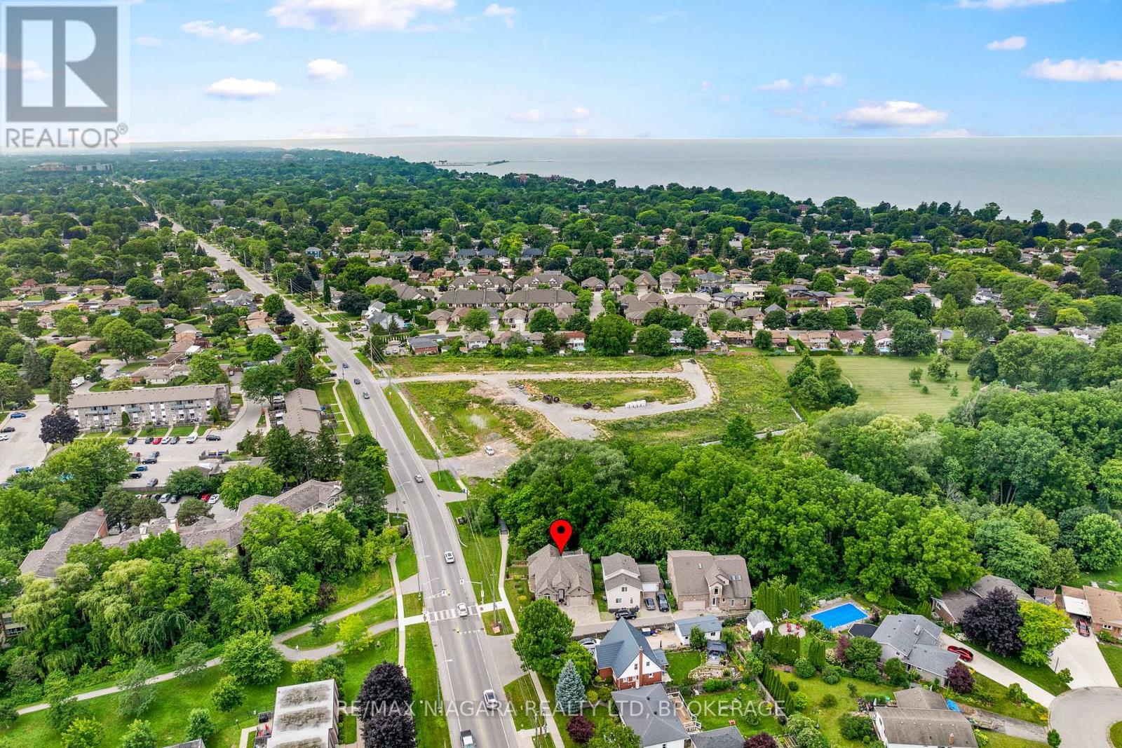 255 LAKESHORE ROAD - 33