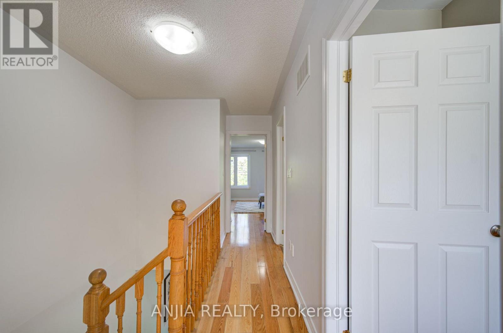 44 POND DRIVE - 22