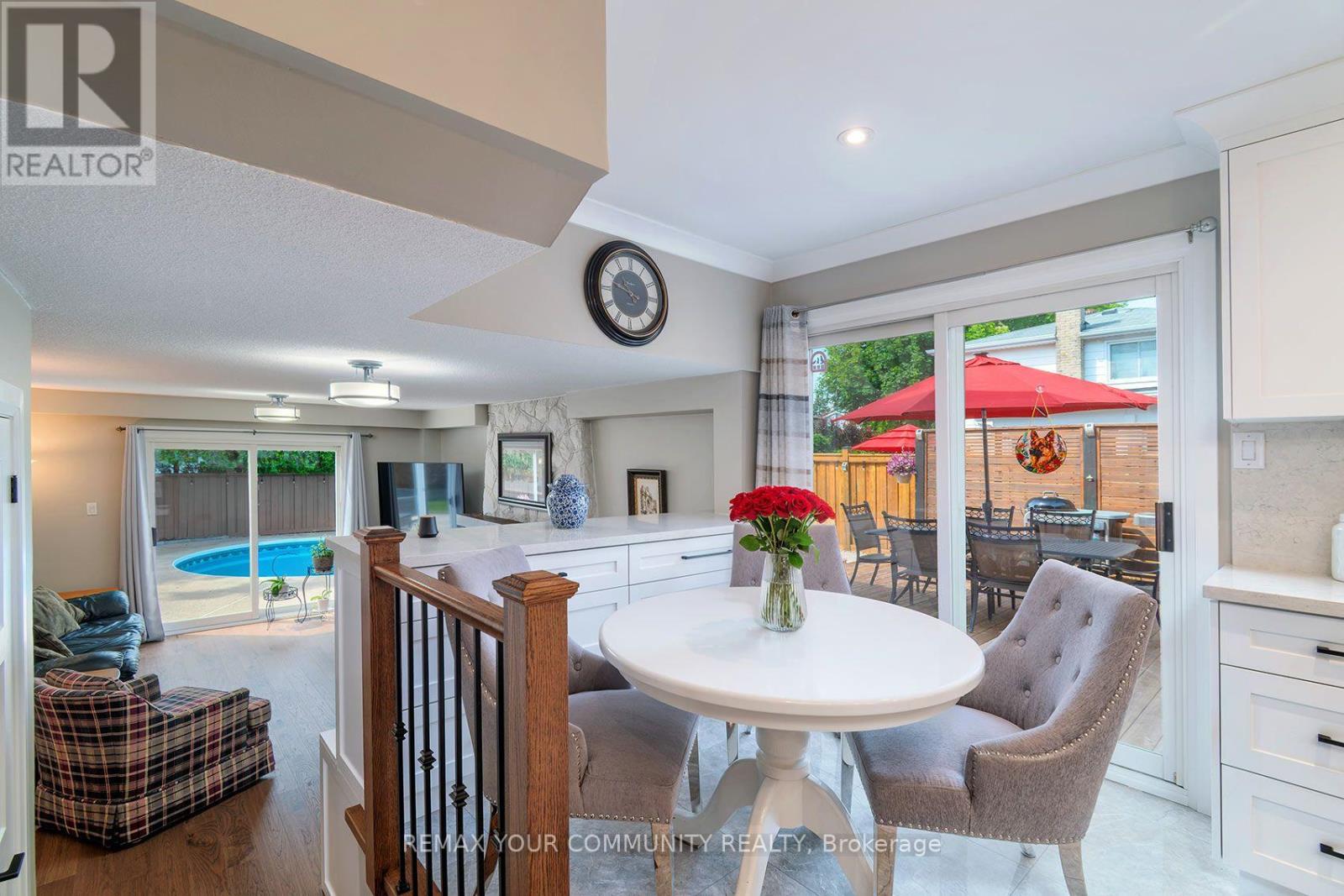 35 JOHN DEXTER PLACE - 11