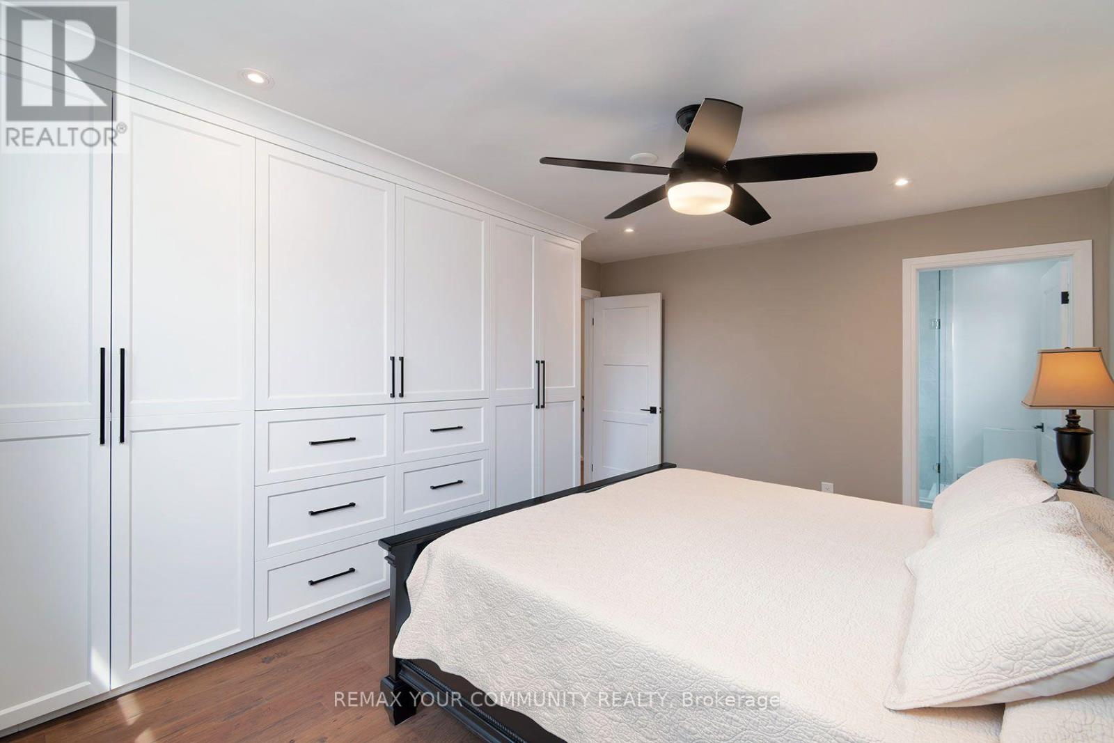 35 JOHN DEXTER PLACE - 15
