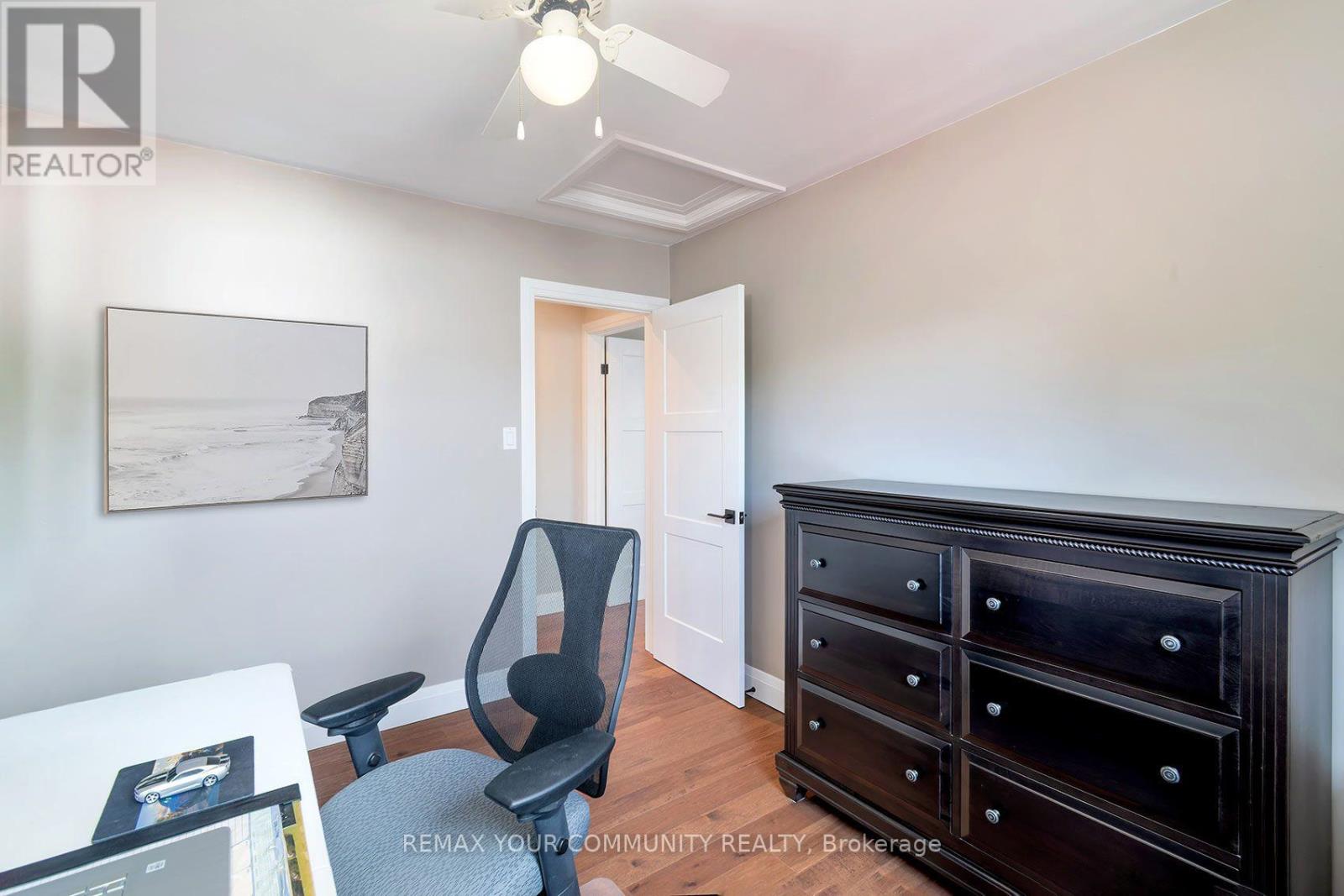 35 JOHN DEXTER PLACE - 18