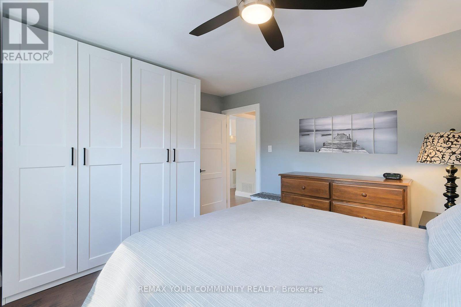 35 JOHN DEXTER PLACE - 21