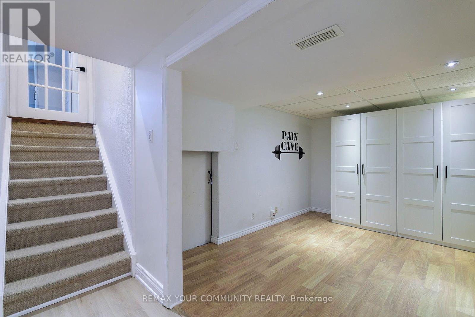 35 JOHN DEXTER PLACE - 25