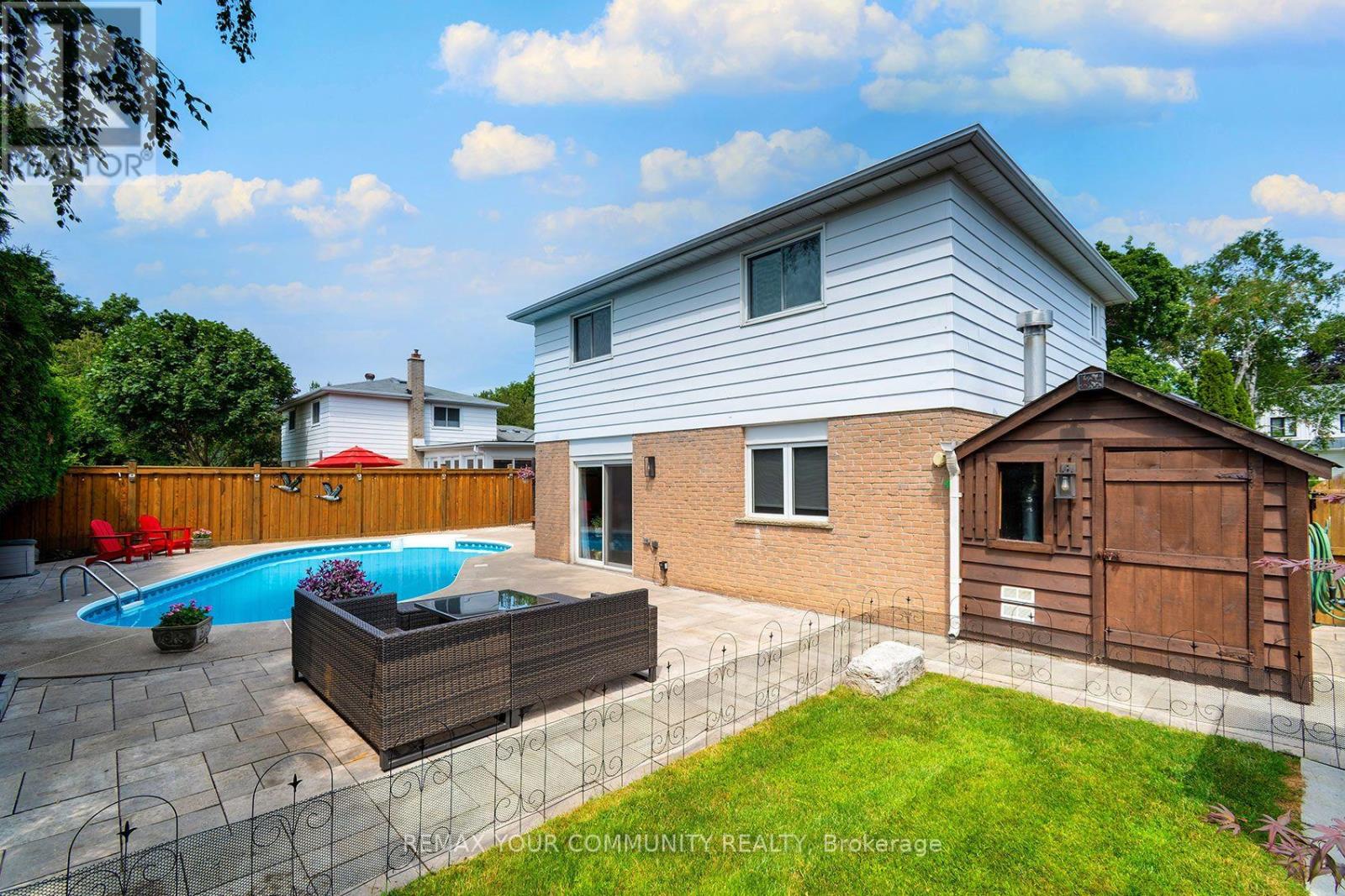35 JOHN DEXTER PLACE - 29