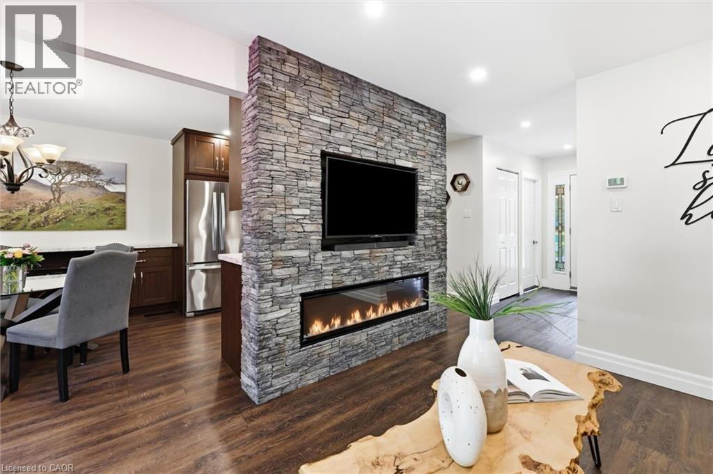 #8 459 WOODVIEW Road - Image 7