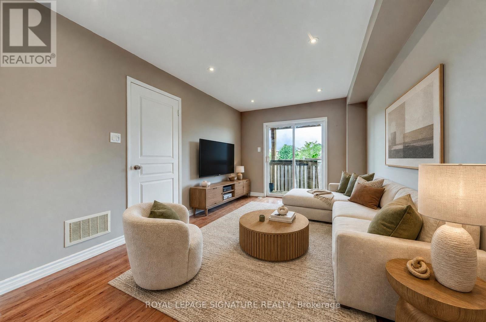 2418 ADAMVALE CRESCENT - 11