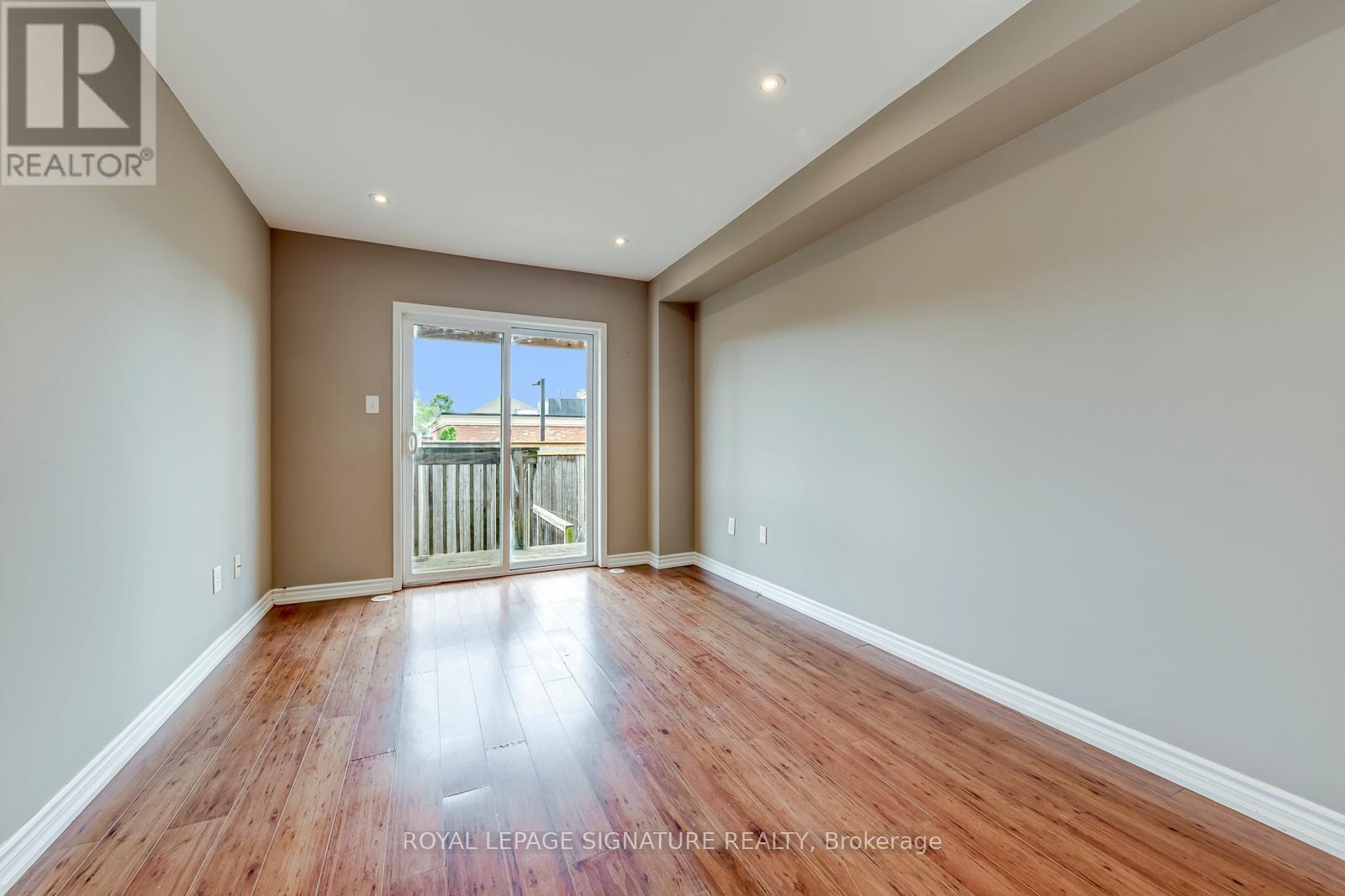 2418 ADAMVALE CRESCENT - 12