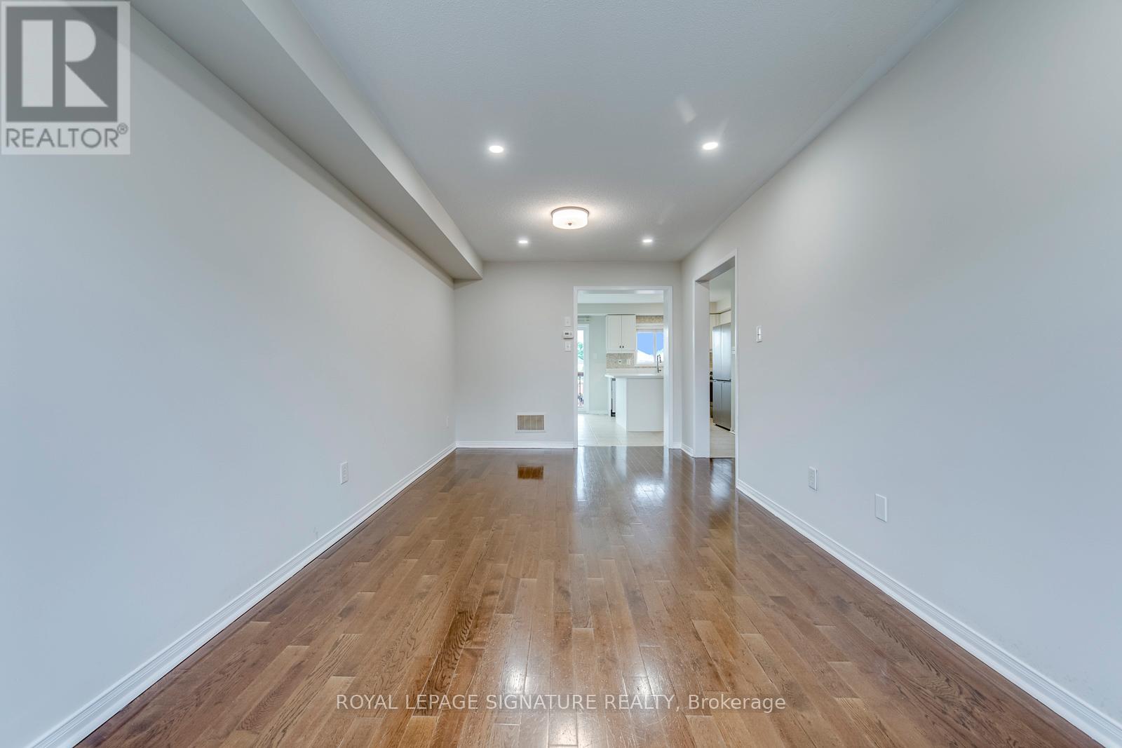 2418 ADAMVALE CRESCENT - 16
