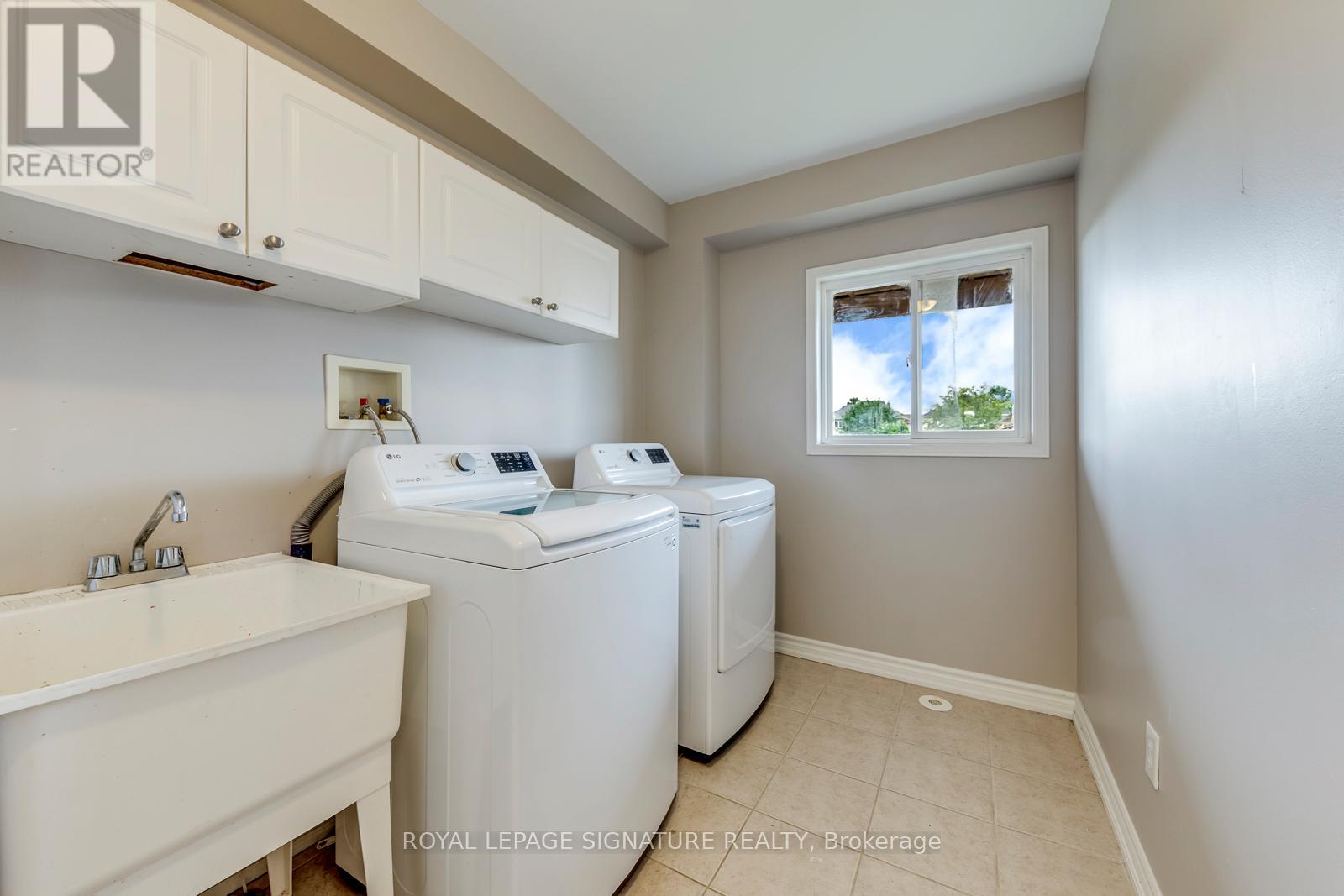 2418 ADAMVALE CRESCENT - 19