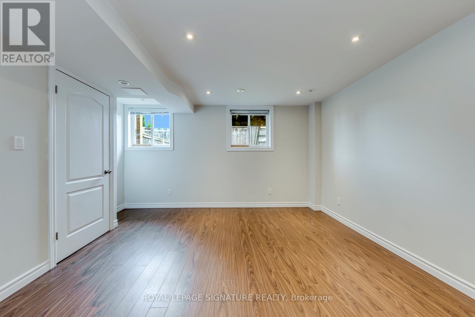 2418 ADAMVALE CRESCENT - 34