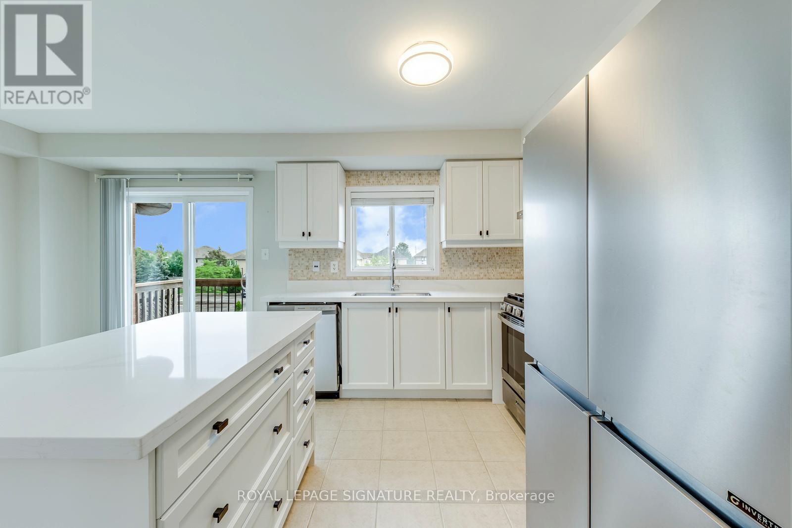 2418 ADAMVALE CRESCENT - 9