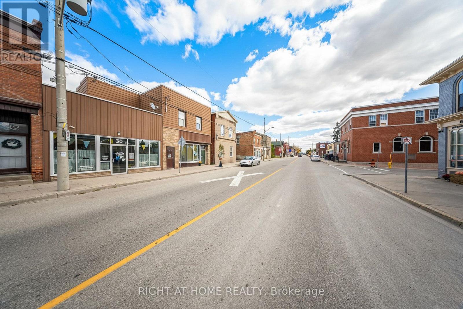 28-30 KING STREET W - 1