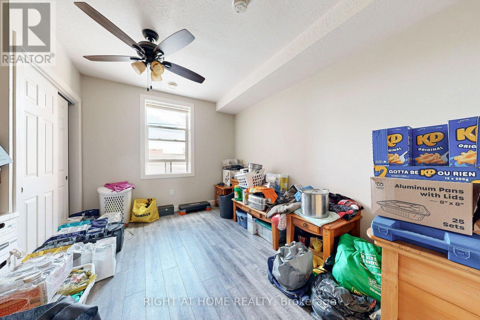 28-30 KING STREET W - 20