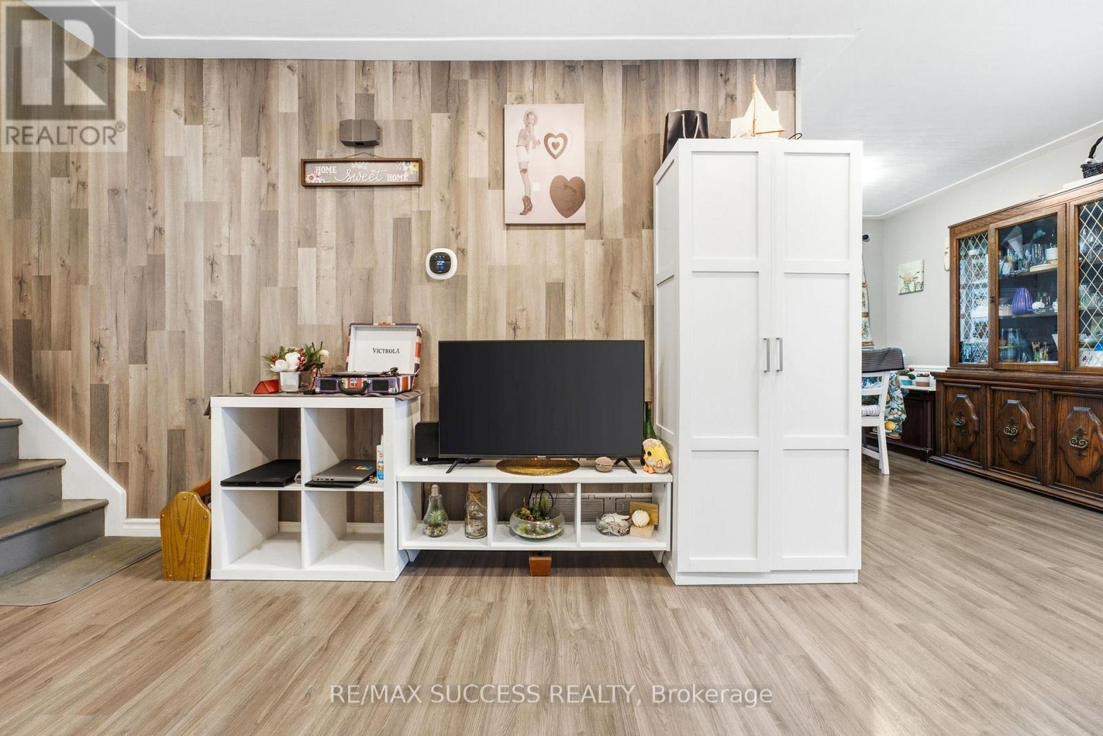 97 BLYTHWOOD ROAD - 11