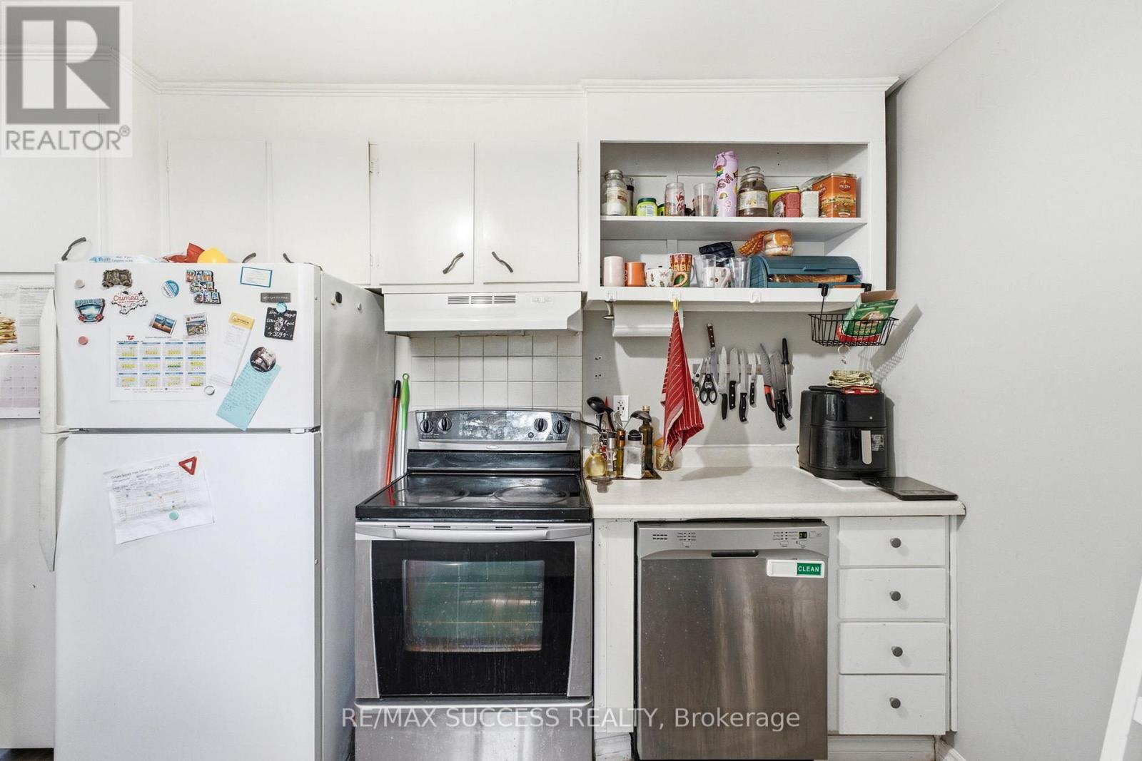 97 BLYTHWOOD ROAD - 15
