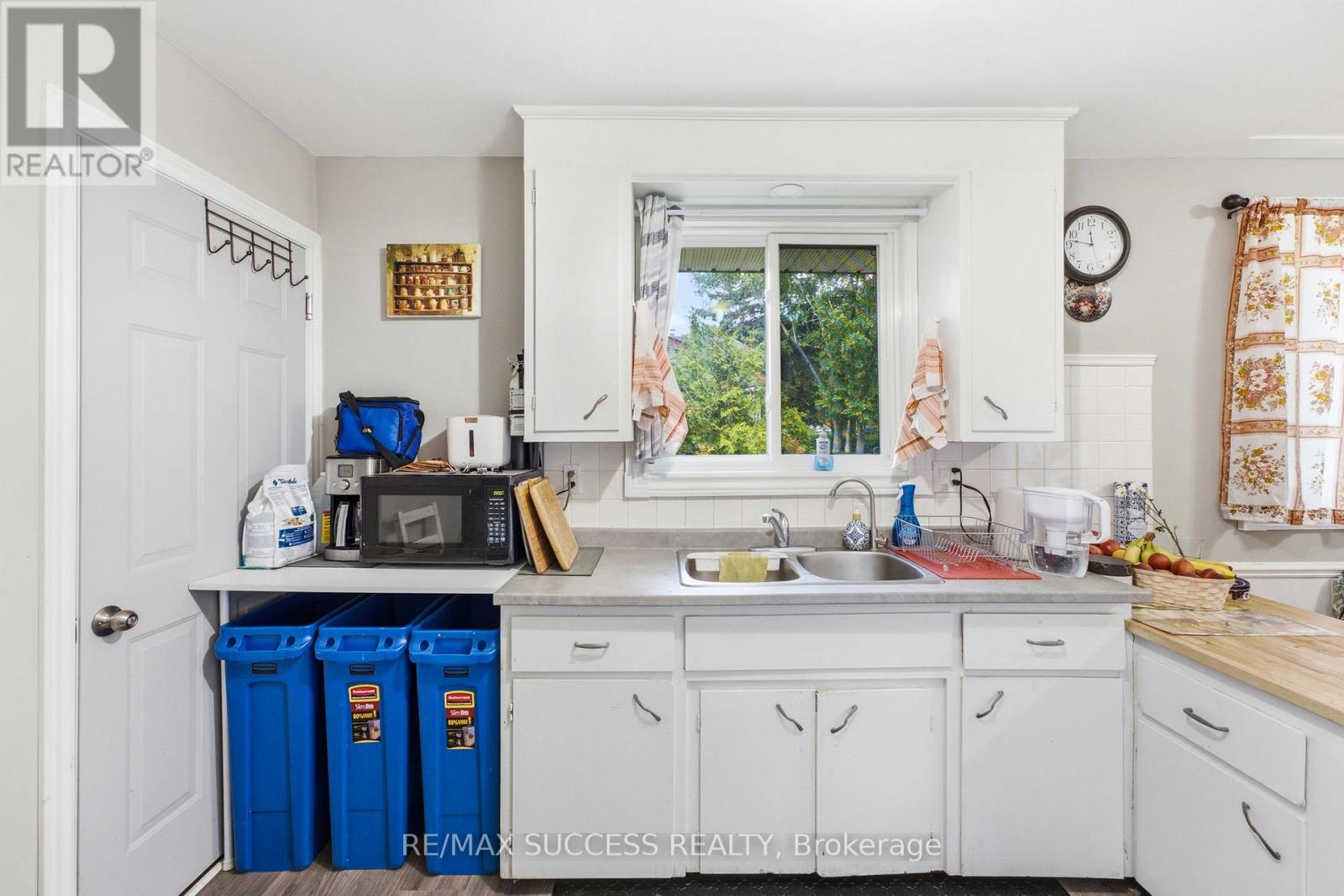 97 BLYTHWOOD ROAD - 16