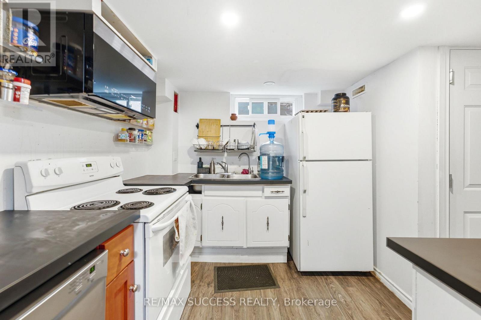97 BLYTHWOOD ROAD - 36