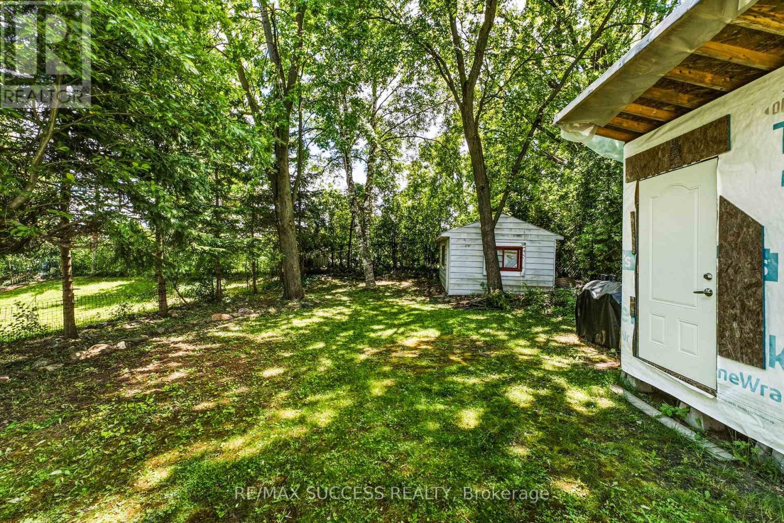 97 BLYTHWOOD ROAD - 41