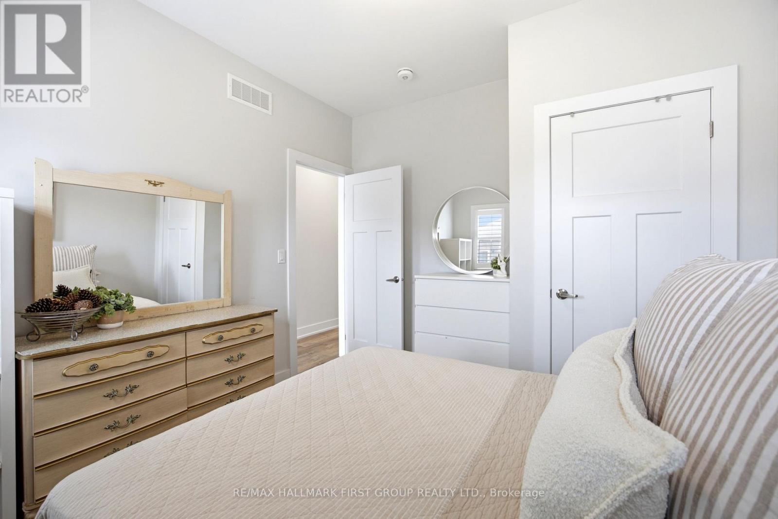 2 BRAEBURN STREET - Image 25