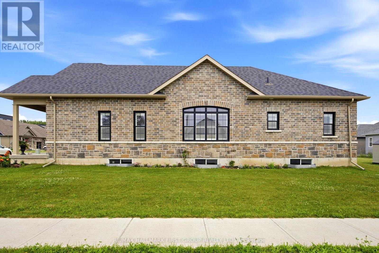 2 BRAEBURN STREET - Image 3