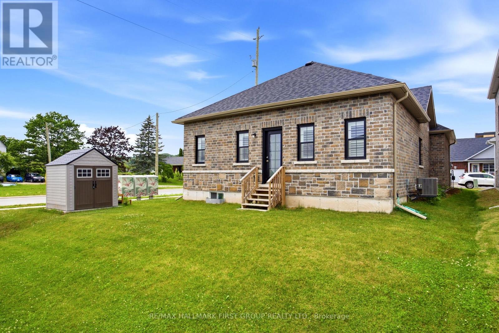 2 BRAEBURN STREET - Image 32