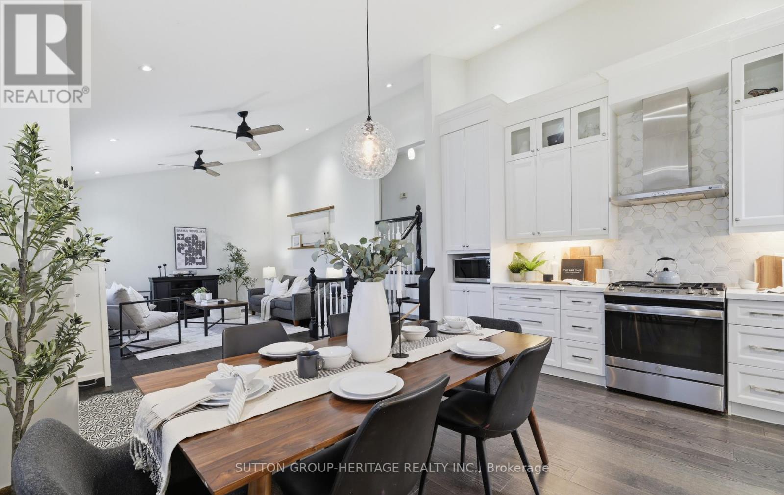 919 BAYVIEW AVENUE - 14
