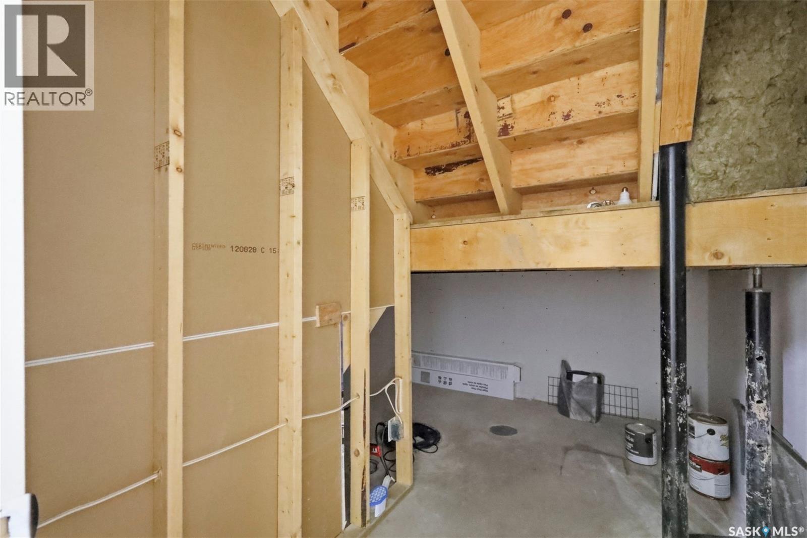 123 Henick CRESCENT - 26