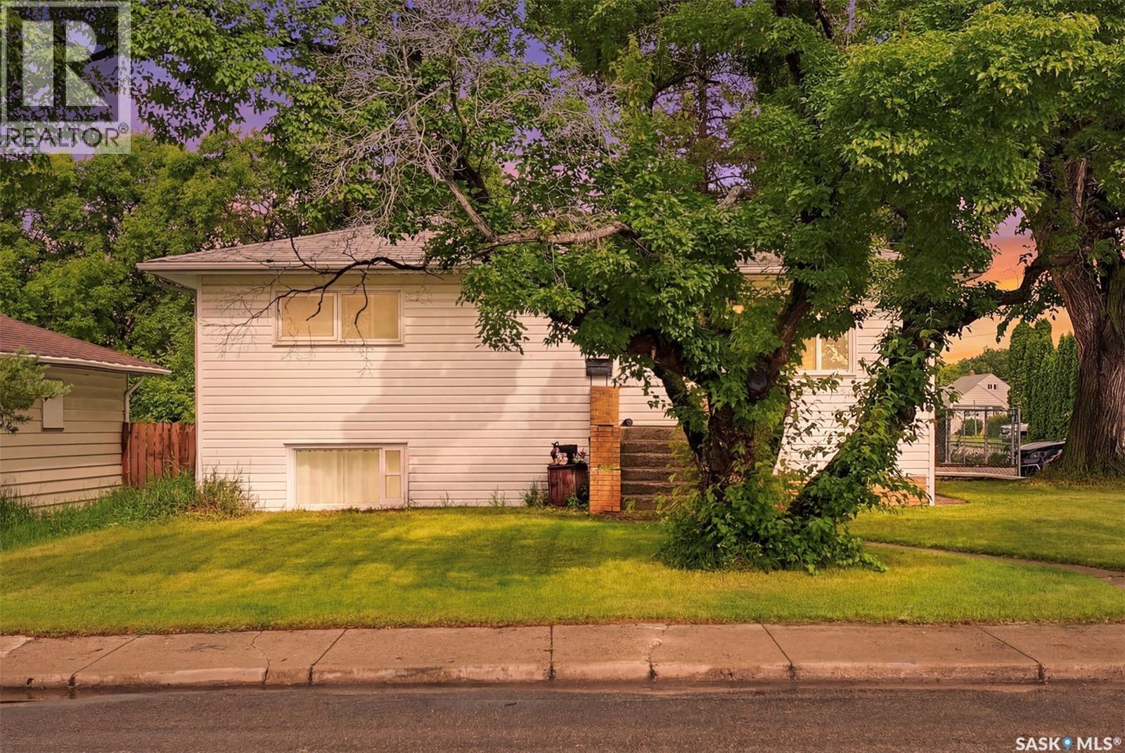 302 U AVENUE N - 1