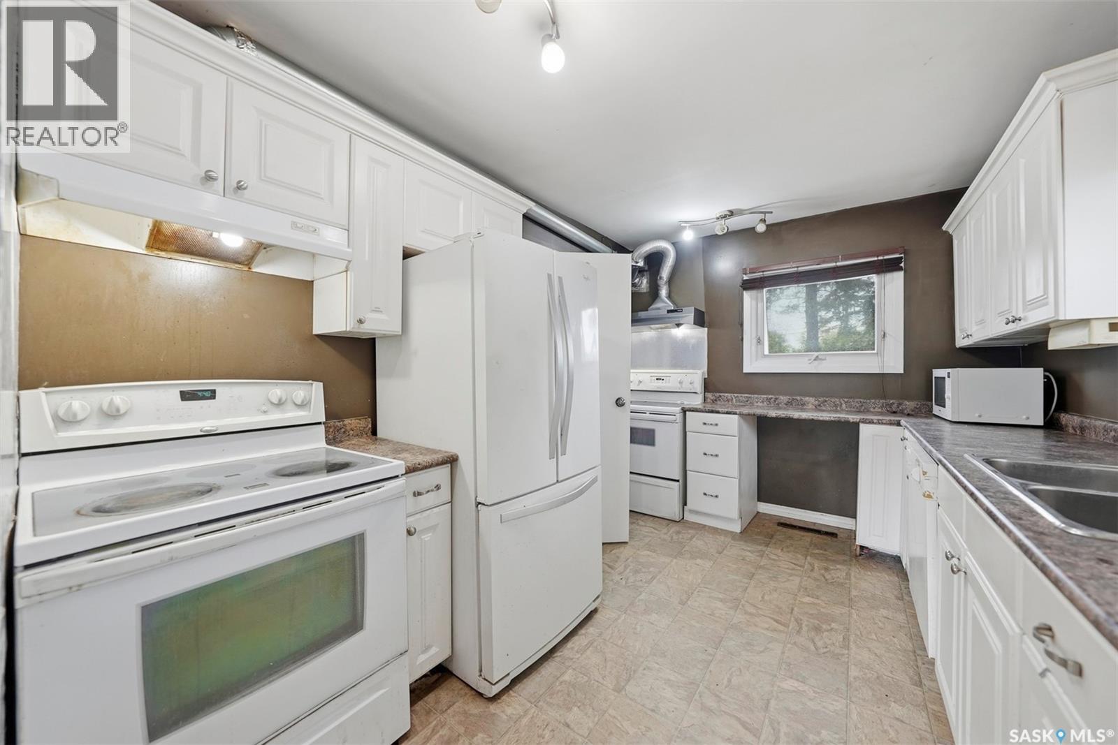 302 U AVENUE N - 10