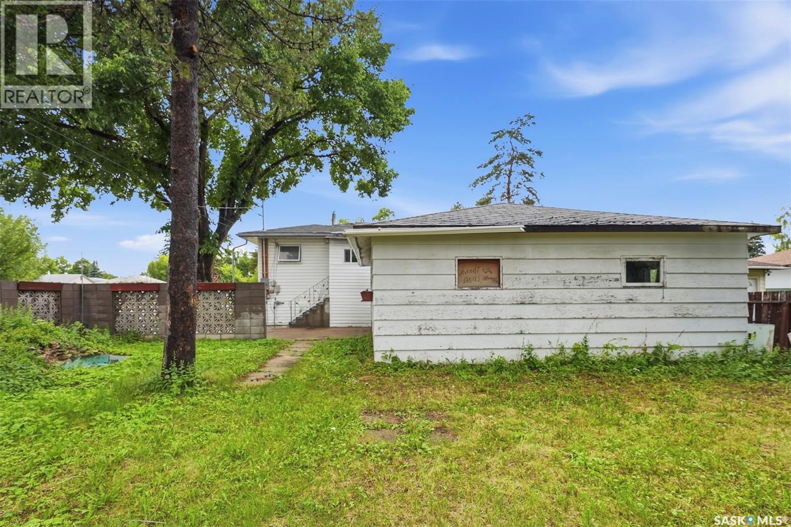 302 U AVENUE N - 33