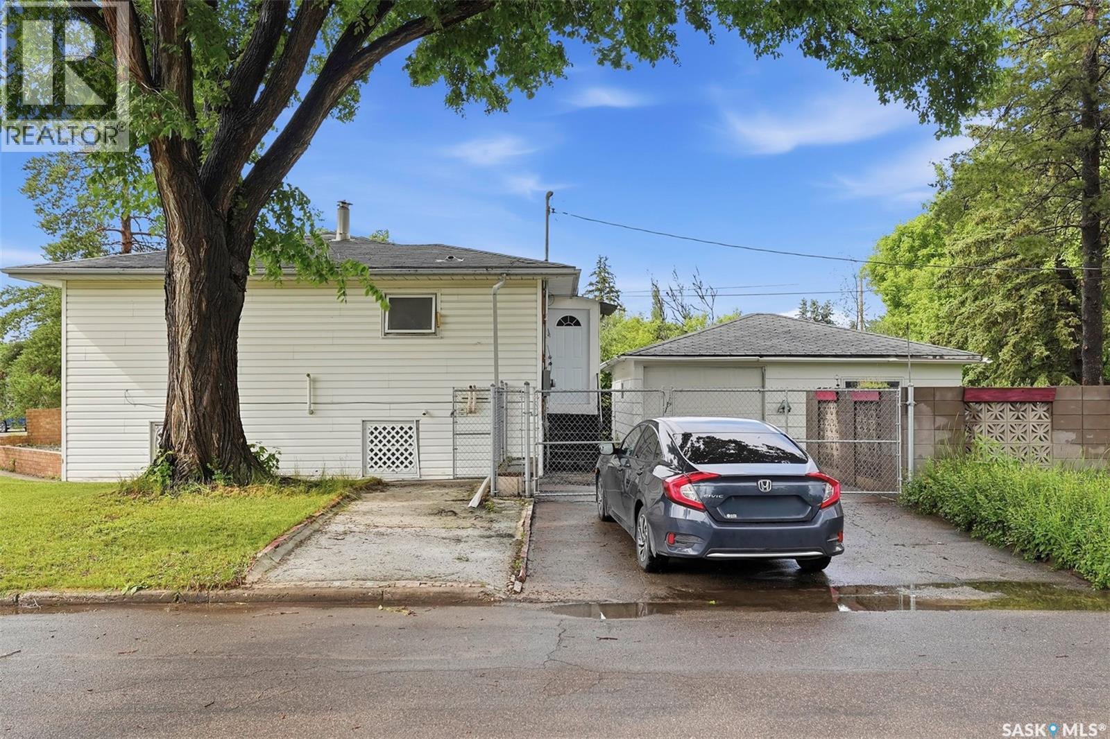 302 U AVENUE N - 34