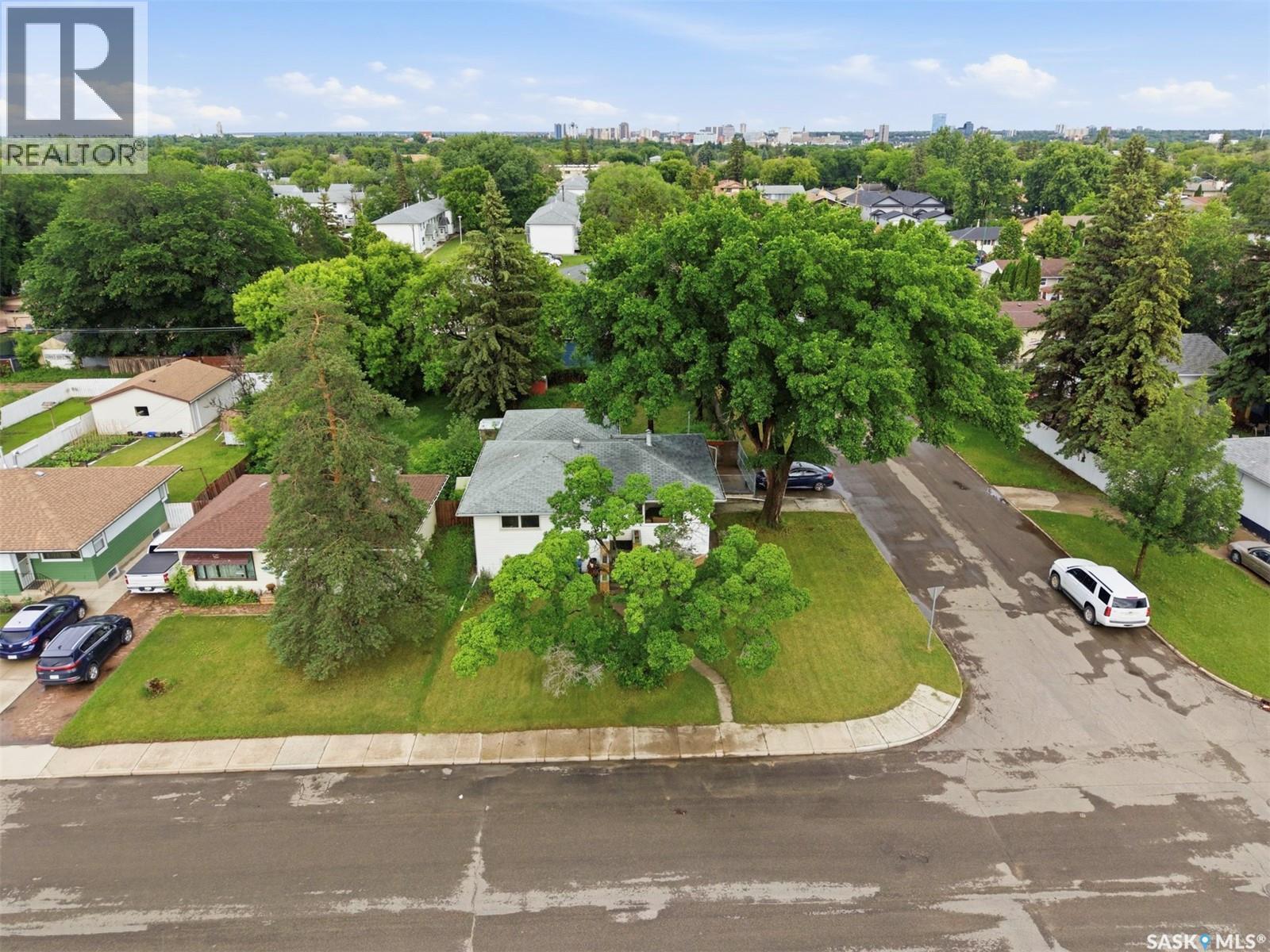 302 U AVENUE N - 36